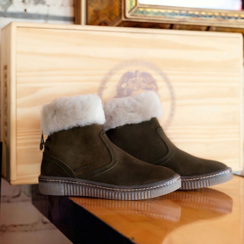 Boots UK BEARPAW Women Leticia Military Green 44J66