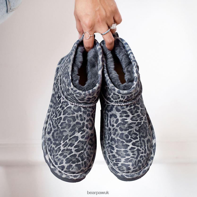 Boots UK BEARPAW Women Shorty Exotic Gray Leopard 44J6123