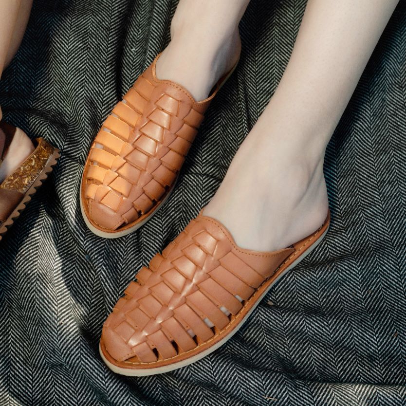 Sandals UK BEARPAW Women Zelda Luggage 44J6360